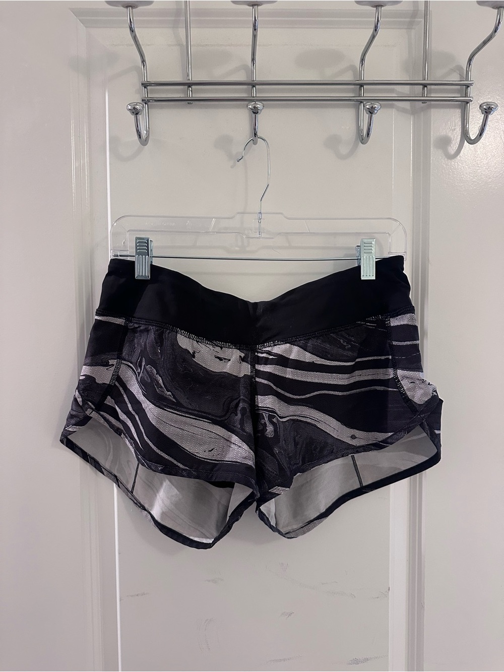 Lululemon Speed Up short